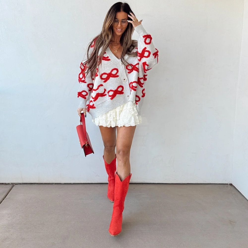 Bucket List Locked in Love Women’s Cream Cardigan Sweater Red Bow Pattern Large - Picture 4 of 7